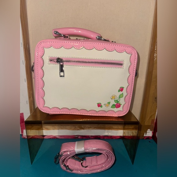 Dolls Kill x Strawberry Shortcake Lunchbox Purse - Picture 4 of 13